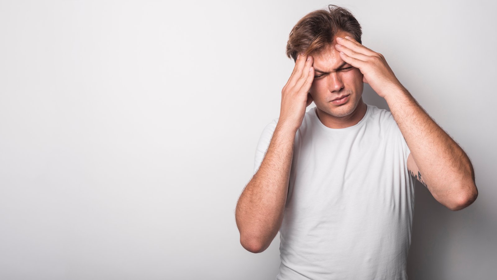 الفرق بين صداع الضغط العالي والمنخفض